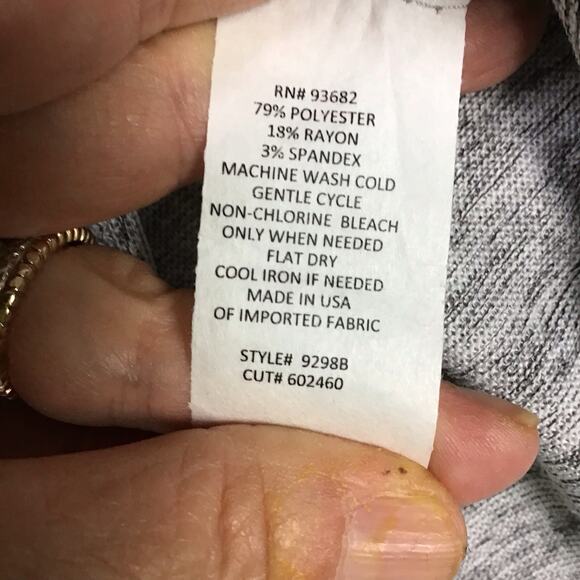 Forgotten Grace Soft Gray Pullover Top Women’s S Scoop Neck Side Slit NWOT - Picture 7 of 10